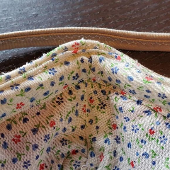 Lips Face Mask with straw hole- safety flap inside - Picture 4 of 6